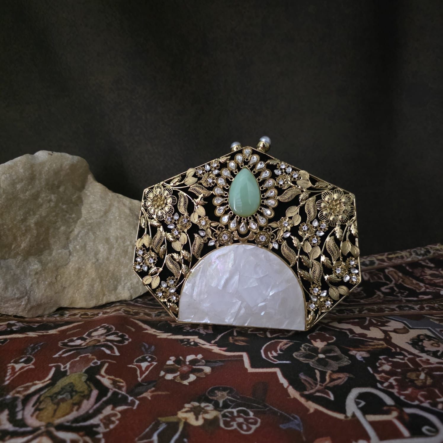 How to Style a Vintage Beaded Clutch for Modern Outfits