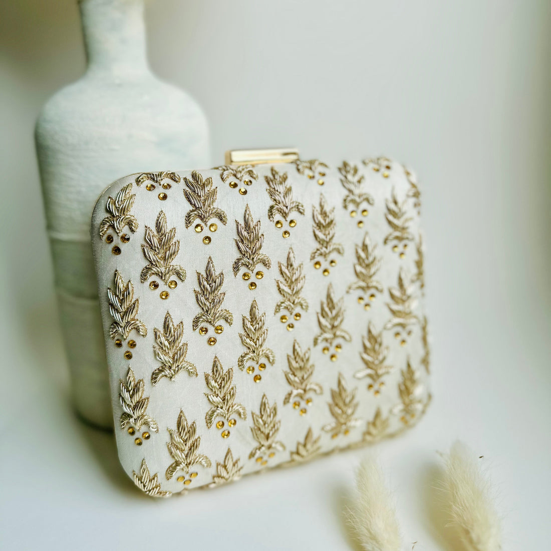 5 Ways to Style Your Personalized Clutch for Day and Night Looks