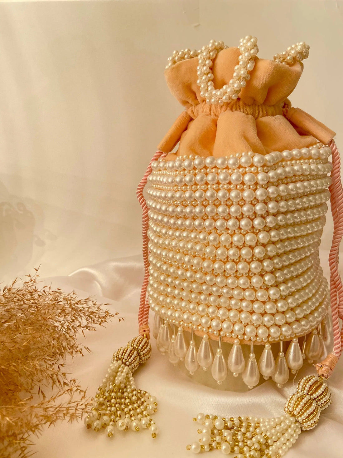 Trending Wedding Clutches & Potli Bags Brides Are Loving in 2026