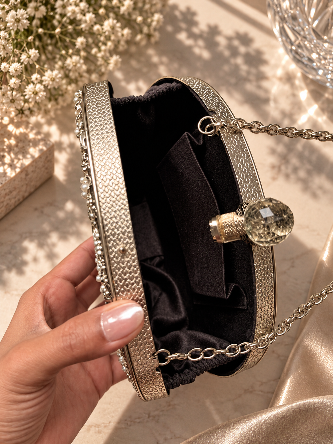 Vivian Silver Oval Clutch | Mother of Pearl Evening Bag (Copy)