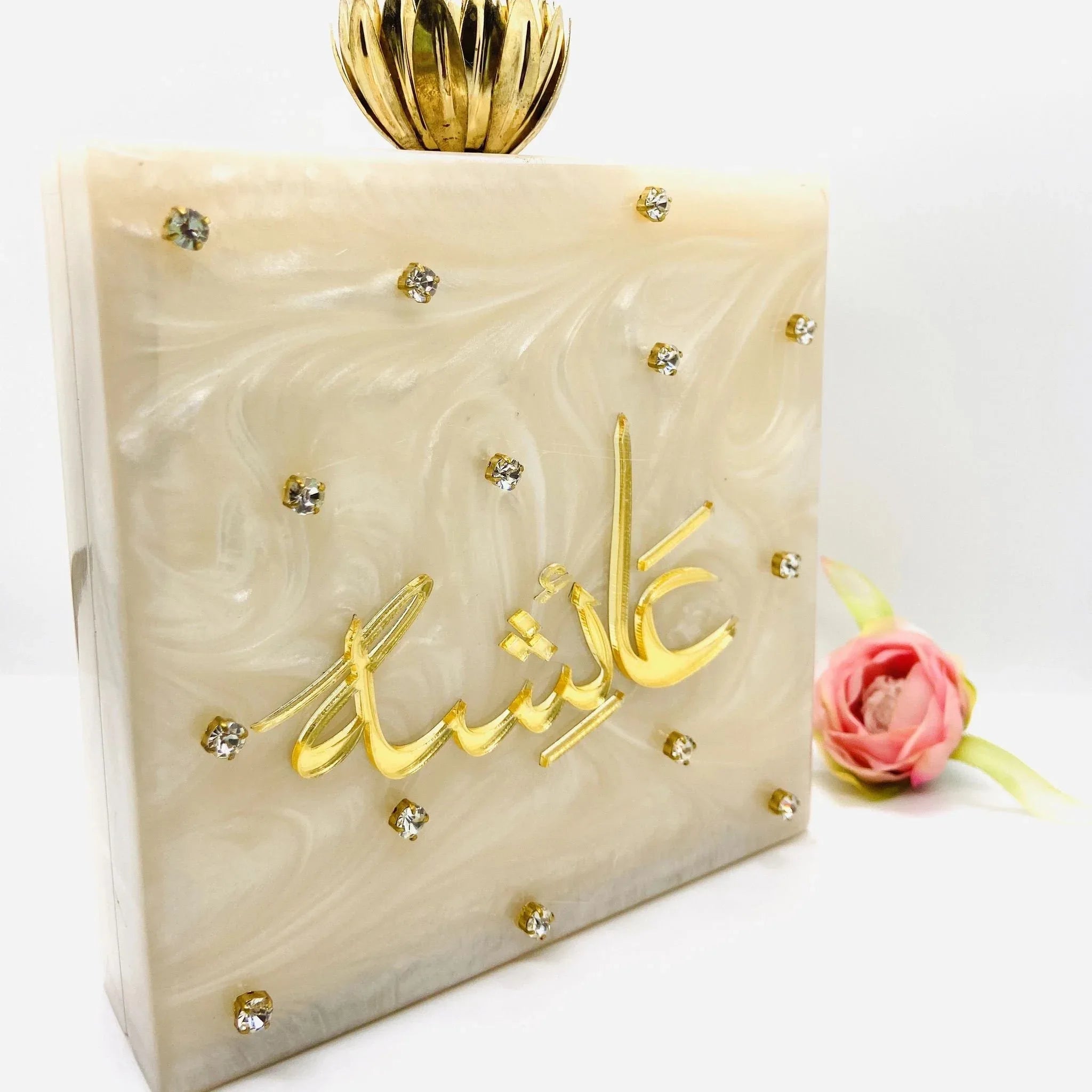 Personalise your clutch