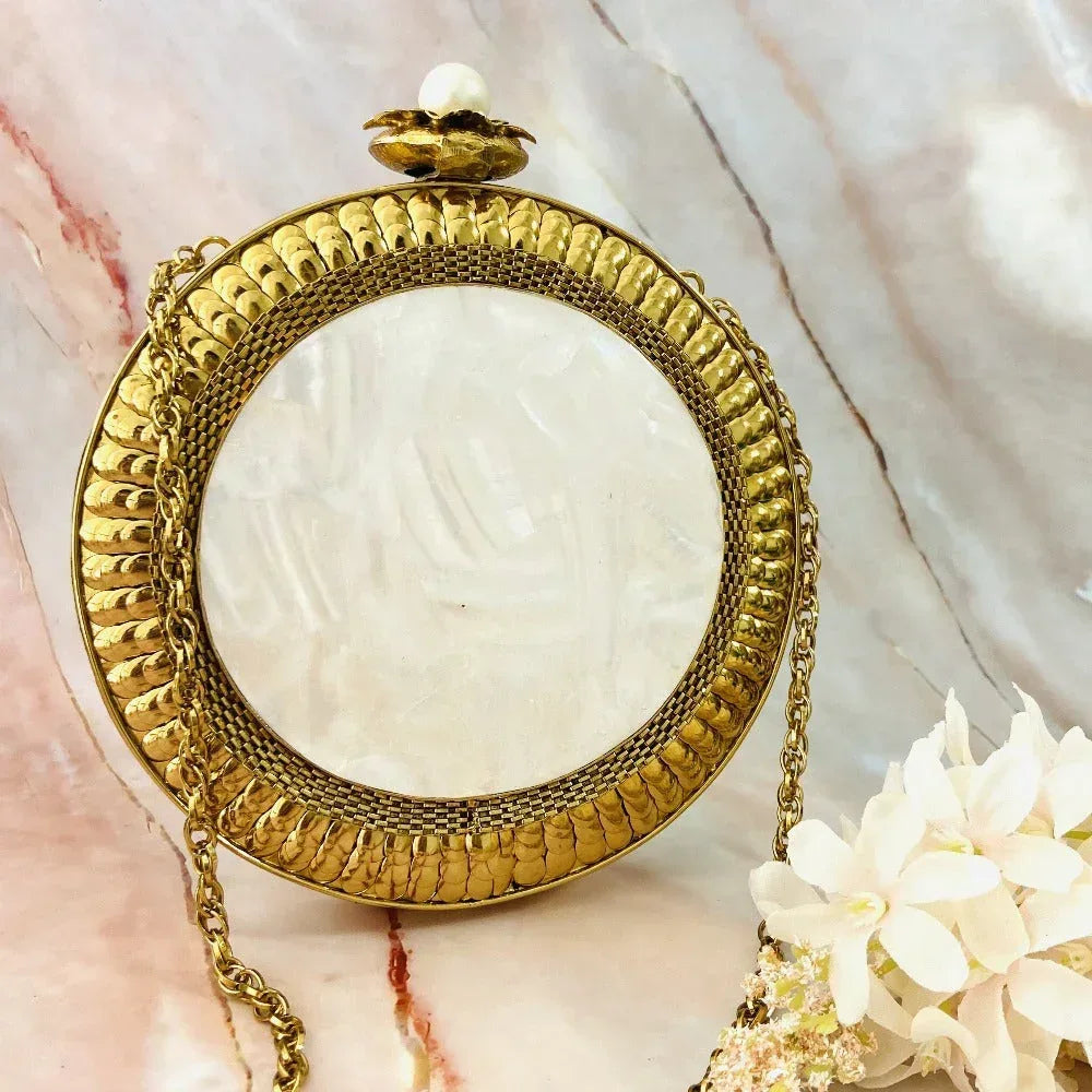 ADHA - Clutch-It Handbags